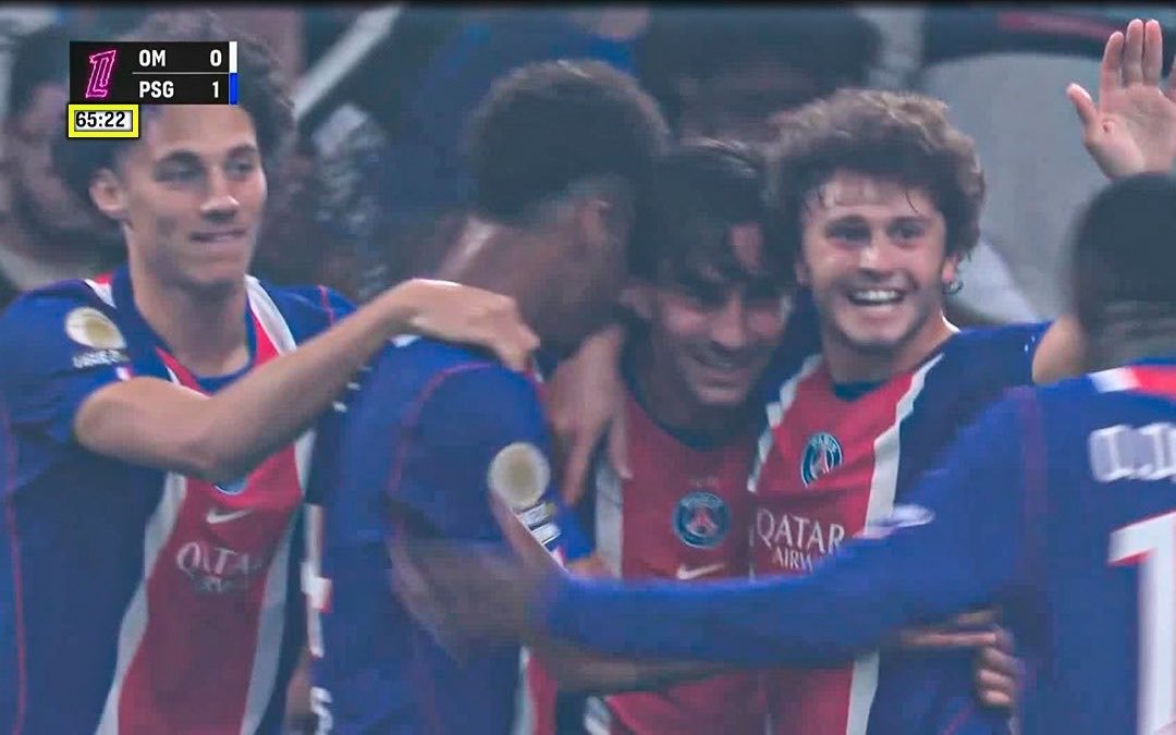 algara_azucena's tweet photo. Cuando Ferran fue seleccionado,tuve una sensación difícil de explicar. No sentí mucha emoción; presentí lo que vendría. 🥺

Imagino lo emocionante que fue para él volver, pero viendo ahora lo que su regreso ha significado —críticas y bullying—aquella sensación cobra  sentido. 💔 https://t.co/erTazZjVT3