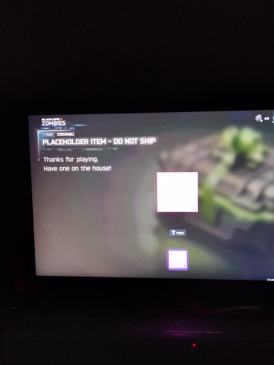 50Lar_Night's tweet photo. What this: 
@CallofDuty https://t.co/cCtKMXyjh7