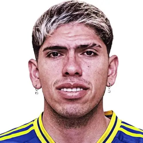 KilmisterNicoc's tweet photo. Cesar está en casa. https://t.co/H28i2m800p
