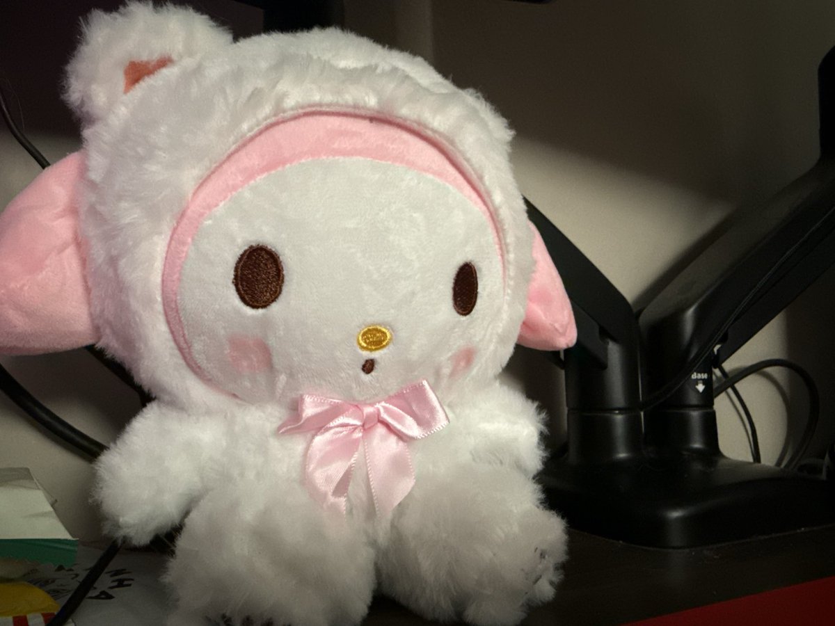 Generic_Weeb_'s tweet photo. @mochapwuppy Twins :) https://t.co/TSbXxaemnS
