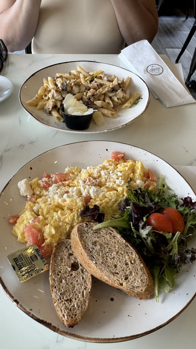 _Dianaaa24's tweet photo. Lunch date w the mother in law 🤍 https://t.co/PhAe9zITIY