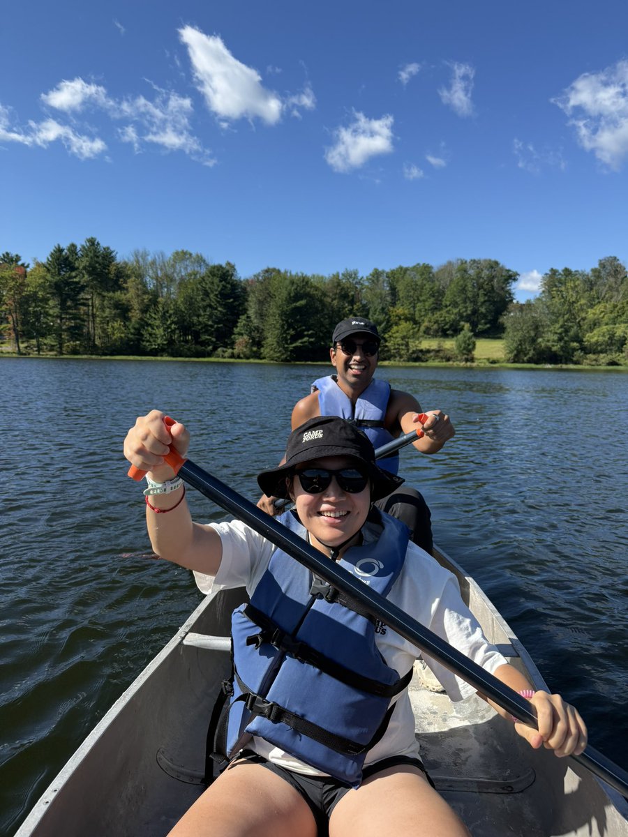 djainious's tweet photo. @forus is featured in @nextplayso today! including a nod to when @madelinehpark and i “raced” (pushed each other off) paddleboards at our offsite a few weeks ago

link to read the full post below📝 https://t.co/HkEYfkPFXW