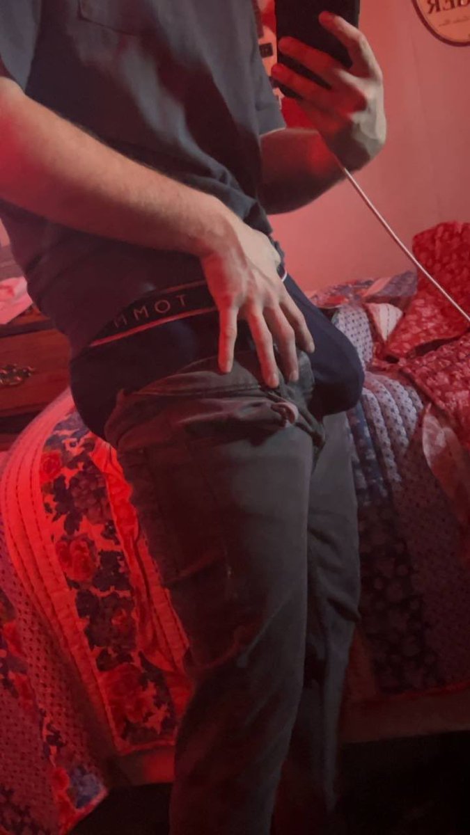 AsherCaash's tweet photo. Every morning I wake up like this 
#ThirstTrap #EBoy https://t.co/JZDxNY8c0t