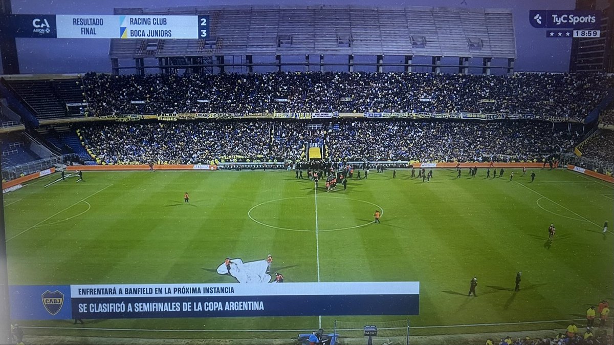 CiudadDeNewells's tweet photo. Che a Boca le dieron 3/4 del estadio, con las tribunas a reventar (como nunca las tiene central) y fueron nada más que 22mil entradas las que le dieron.
En esa canchita con bandejas de 10 escalones, no entran más de 35mil personas. https://t.co/yTsc5PiPCm