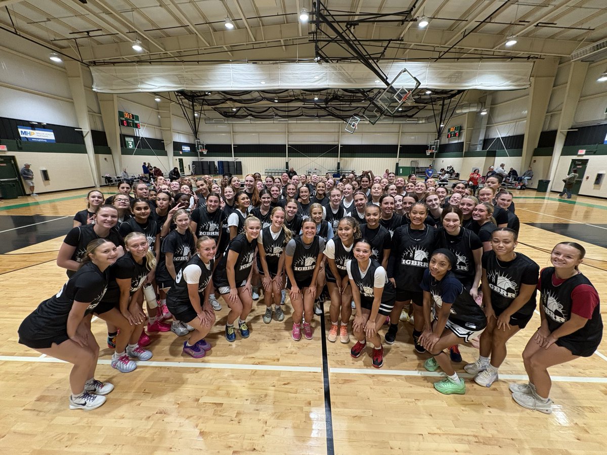 coachbeckett's tweet photo. 100 prospects eager for 5v5 runs.
Each team had four 20-minute runs to get after each other. 👀🏀

#PPC26 https://t.co/tL1ILxBIYD