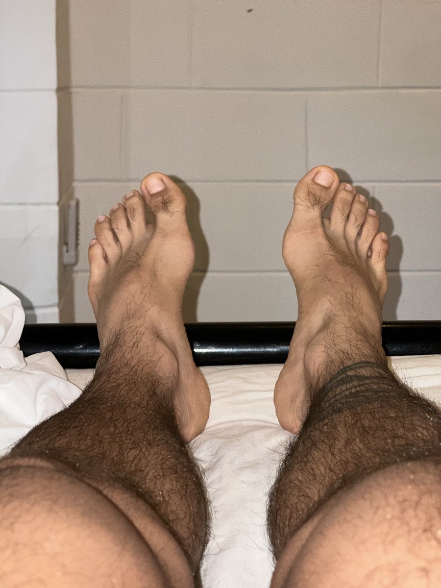 Jhondsi3l's tweet photo. 🦶🏻👅 https://t.co/frmUxxVm3l
