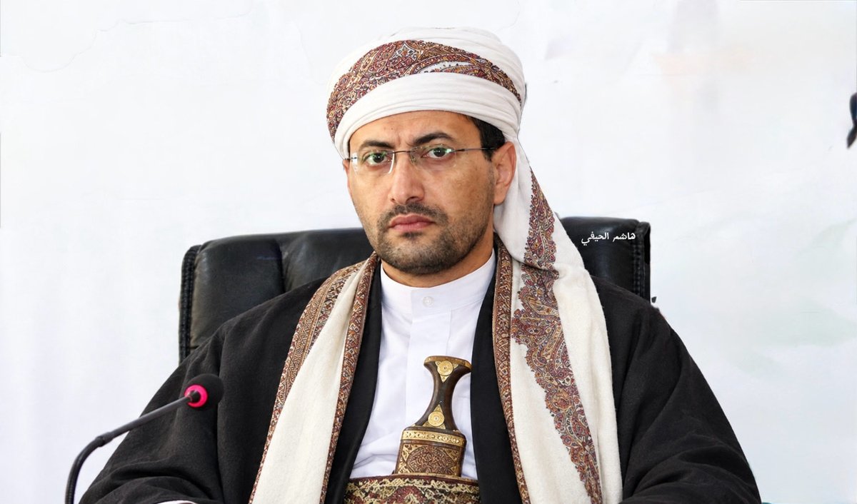 Hashim_Alhaifi's tweet photo. إخوتي في الله لا داعي للقلق!، نحن فقط ننتظر مفتي القوات المسلحة اليمنية للرد على بعض المسائل الفقهية الشائكة والشديدة الخلاف حولها.

#عزي_ايماني
#اليمن #السعودية
#هاشم_الحيفي https://t.co/FuTuiGag8A
