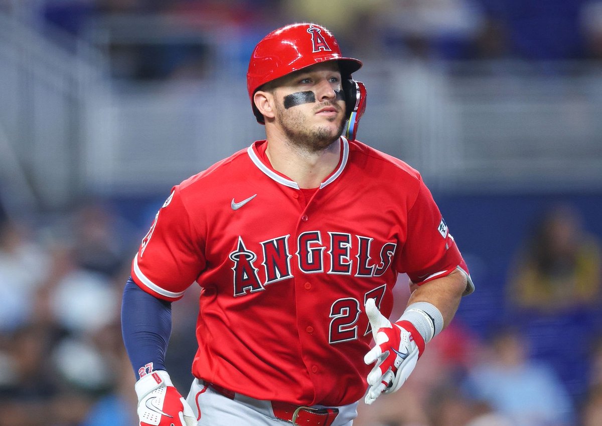 SleeperAngels's tweet photo. For the first time in franchise history (65 years) the Angels have lost 100 games. https://t.co/gOcURa8D5E