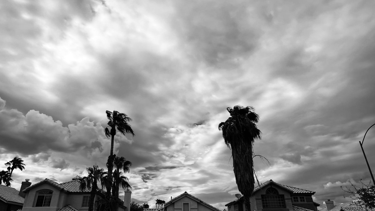 elguerolanchero's tweet photo. Current views of Vegas weather. Moisture courtesy of Polo of the coast of Cabo San Lucas Mexico 🇲🇽 #wx #lvwx https://t.co/P4dlwxXYF4