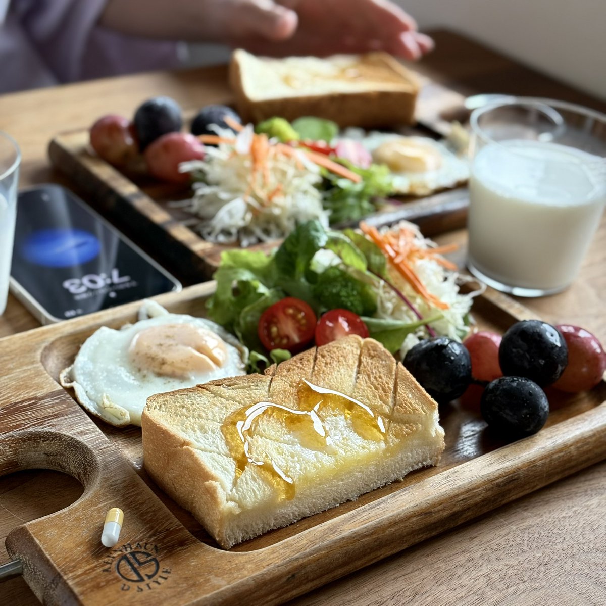 kiyyopy's tweet photo. おはようございます☀️今朝ははちみつトーストが美味しいです🍯😋家族と食べる朝食っていいよね https://t.co/d58ShbC3t3