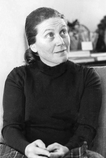 BeSaintly's tweet photo. Joseph Stalin’s daughter, Svetlana Alliluyeva, converted to Catholicism and died as a Catholic

She was secretly baptized into the Russian Orthodox Church in Moscow in May 1962

In 1967 she defected from the USSR and settled for periods in the US and in Europe

While living in the West she was influenced by reading spiritual writings, interacting with Catholic families, and finding solace in the Eucharist.

She was received into the Catholic Church in 1982.

Later in life she remarked that “the Eucharist has given me life" and that her father "would have shot me for what I have done"