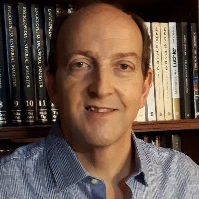 SilMercado's tweet photo. Programa especial en #OperacionMasacre por la llegada del Papa XIV a la Argentina con los periodistas Nelson Castro (@nelsonalcastro y Mariano De Vedia (@mdv2011) . A las 20. #Programon x @Laoncediez https://t.co/E2V6GPTRQd