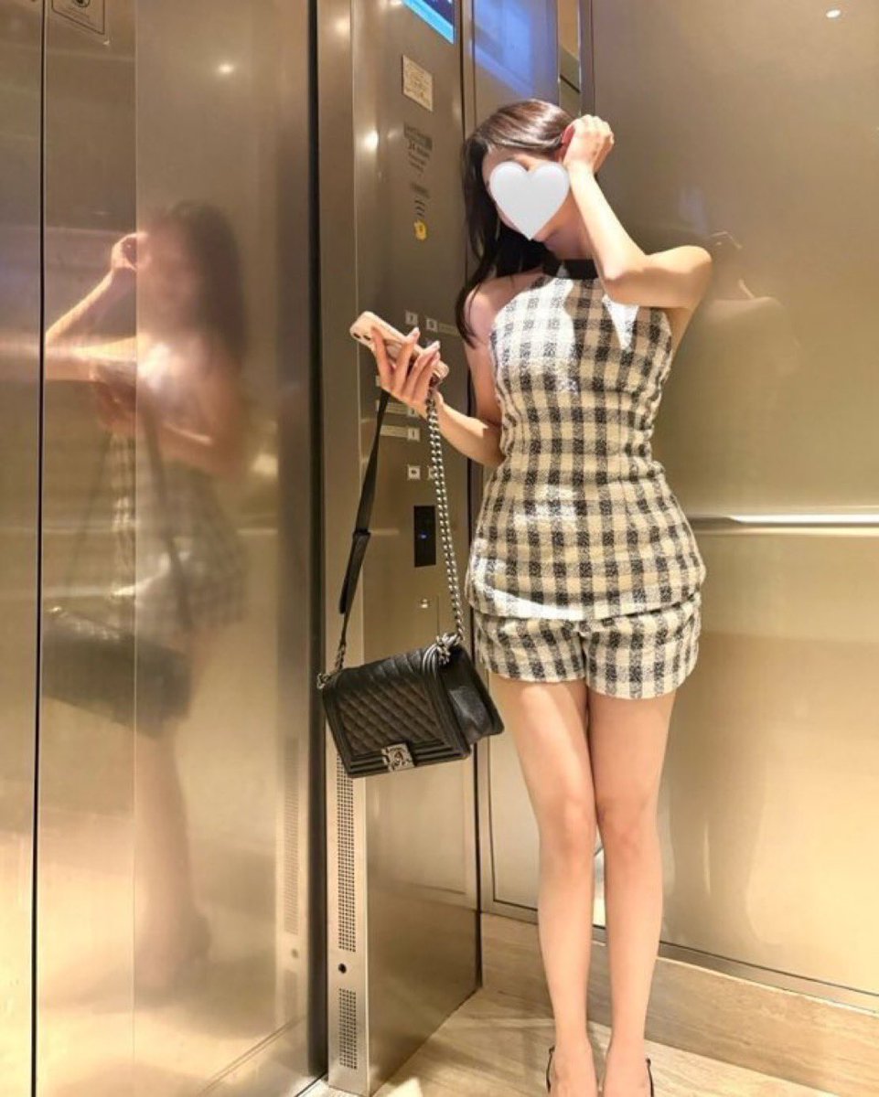 loricehu's tweet photo. 女社長に飼われたいヒモくんいますか❓

 #いいねでDM #裏アカ女子 #ママ活 https://t.co/pSoEZ4Yidg