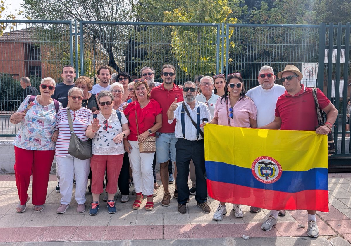 psoe_usera's tweet photo. Desde #Usera arrancamos con fuerza la cuenta atrás👇🏼

8 meses para echar a Ayuso y Almeida.

8 meses para recuperar la dignidad en #Madrid.

Por la vivienda, por la sanidad y educación pública, por las mujeres, por la juventud, por las personas mayores...

¡Vamos a ganar en 2027! https://t.co/MqSgYytxIG