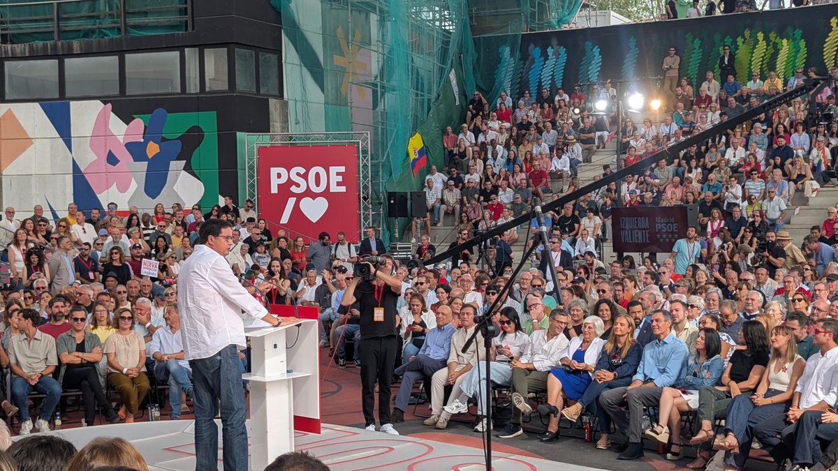 psoe_usera's tweet photo. Desde #Usera arrancamos con fuerza la cuenta atrás👇🏼

8 meses para echar a Ayuso y Almeida.

8 meses para recuperar la dignidad en #Madrid.

Por la vivienda, por la sanidad y educación pública, por las mujeres, por la juventud, por las personas mayores...

¡Vamos a ganar en 2027! https://t.co/MqSgYytxIG
