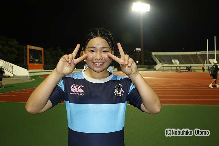 rugjpn365's tweet photo. 全国U18女子セブンズ関東ブロック予選は、関東学院六浦が決勝で桐蔭学園を24-0で下し、2年ぶりの優勝。

堅いディフェンスで2試合連続の無失点を達成した六浦。島津穂実主将は「選手が主体になってディフェンスを見直し、イメージ通りの試合ができた」と振り返ります。春夏と悔しい敗戦を経験したチームが、全国タイトル獲得へ向け視界良好。

OGであるサクラフィフティーンの活躍も大きな刺激となり、チーム一丸となって全国の頂点を目指します✨1

記事の続きはこちら：https://t.co/kW5YRzgmyC

#U18女子セブンズ #ラグビー #関東学院六浦 #桐蔭学園 #高校ラグビー