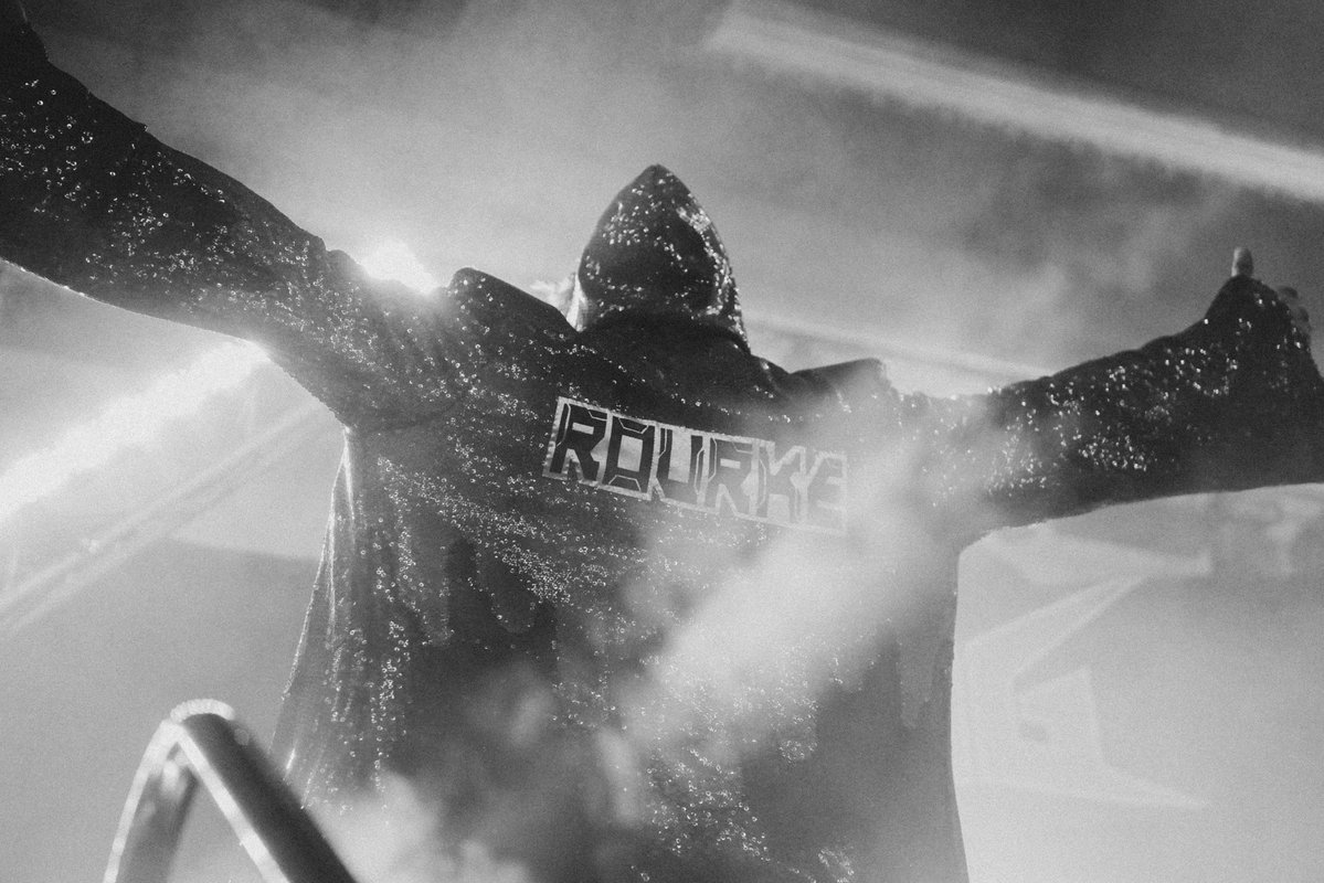 IamDannyDarko's tweet photo. Shot at Logan Square Auditorium for the first time ever.

@HOGwrestling 
#WindyCityWarfare https://t.co/JCRY3DfE1w