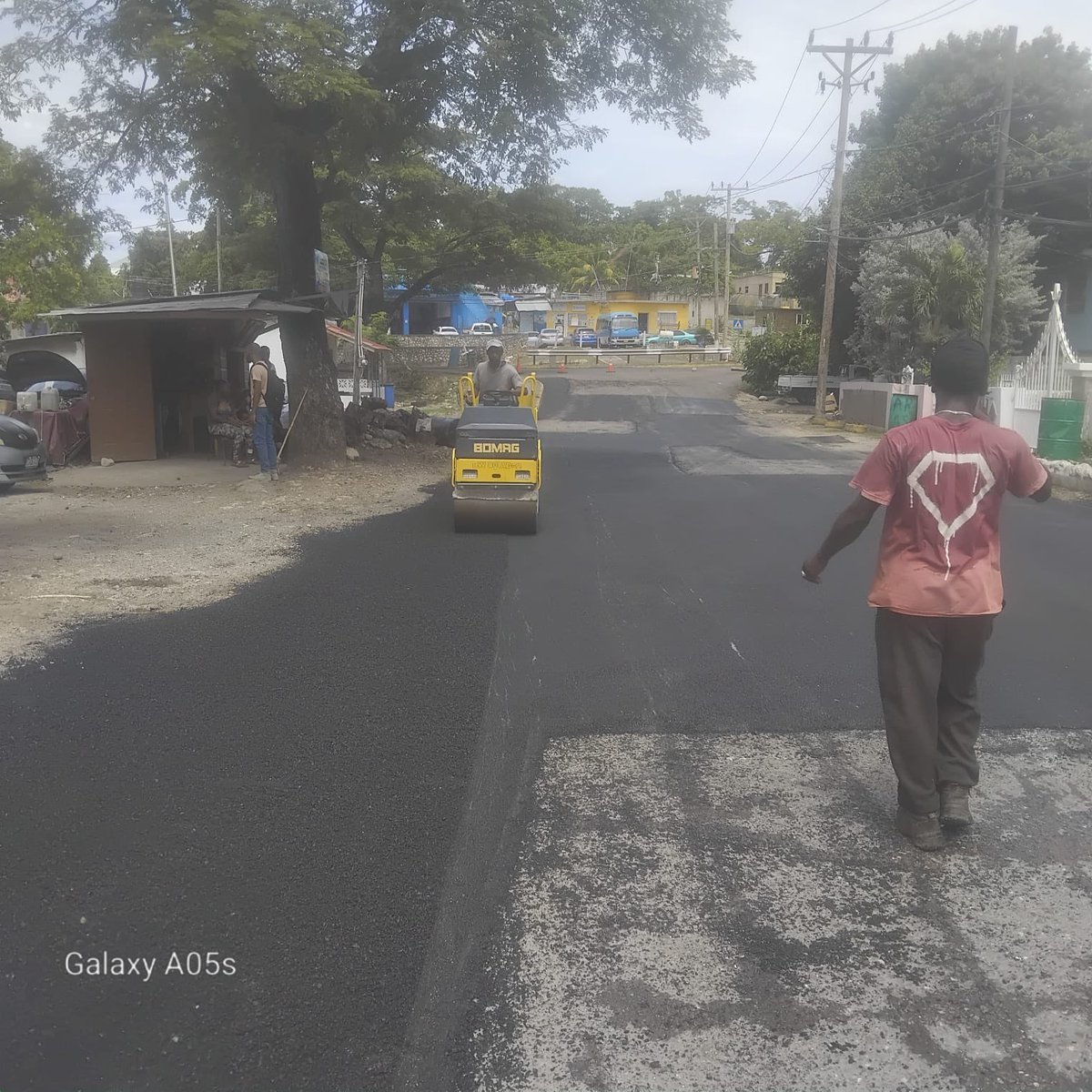 matthewsamuda's tweet photo. The work continues in Buckfield … #NESA #OchoRios @nesa_jlp #NESA 

#NESARoads https://t.co/TIrK1sSpg8