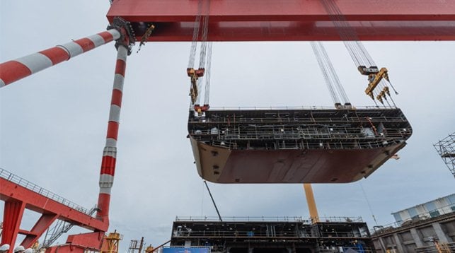 HookedCruising's tweet photo. Royal Caribbean just locked in its next ship class. Discovery: two firm at Chantiers de l'Atlantique, options for four more. Smaller than Icon, sized for the Panama Canal so Alaska and smaller ports open up. Plus Celebrity doubles its river fleet to 20 ships by 2031. Big swing. https://t.co/7WntSiBWib