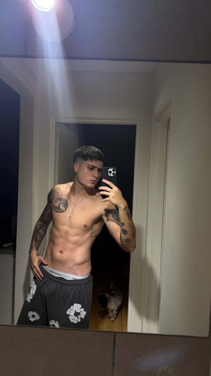 acehxhold's tweet photo. Subscribe and maybe you’ll get a little more than just a view 😏😈 https://t.co/hymrDa0EY5
