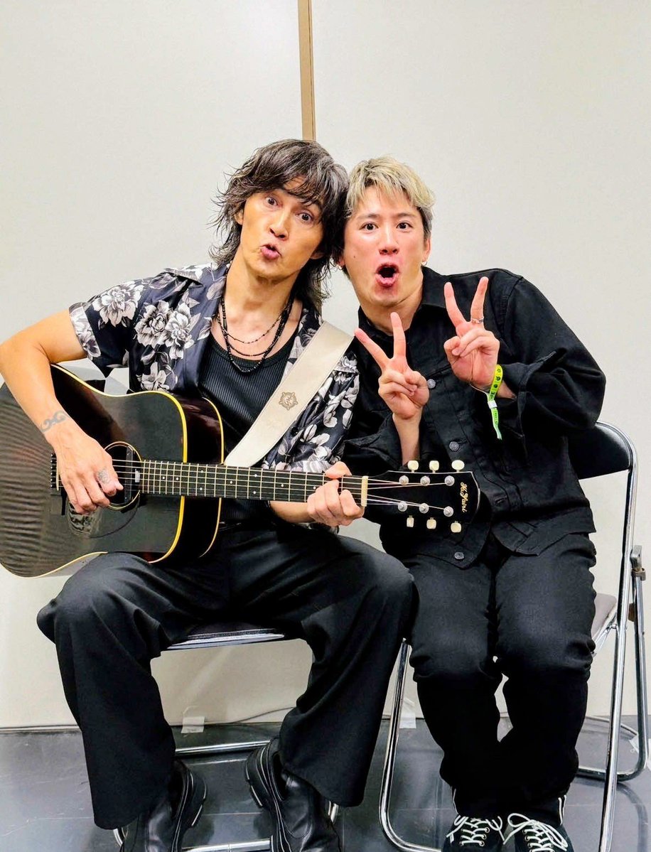 Pleasure2023_'s tweet photo. 稲葉さんだけじゃなく、先輩との距離感が抜群に上手いワンオクTakaさん

#稲葉浩志
#木村拓哉
#桜井和寿
#HYDE https://t.co/7g6wdRjVOd