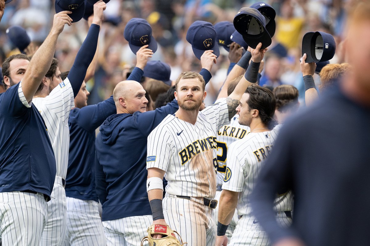 Brewers's tweet photo. 103 wins. Our 4th straight division title. All with you by our side.

To Wisconsin and Brewers fans everywhere: we love you 💙 https://t.co/uIyeGTYK9E