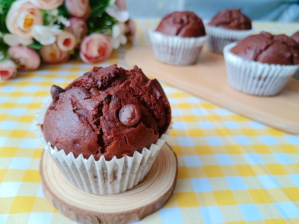 Laverloev's tweet photo. Hoy hice mis primeros muffins de vainilla con chispas de chocolate olor delicioso y textura perfecta, amor por la repostería! https://t.co/oWLC7WSpxu
