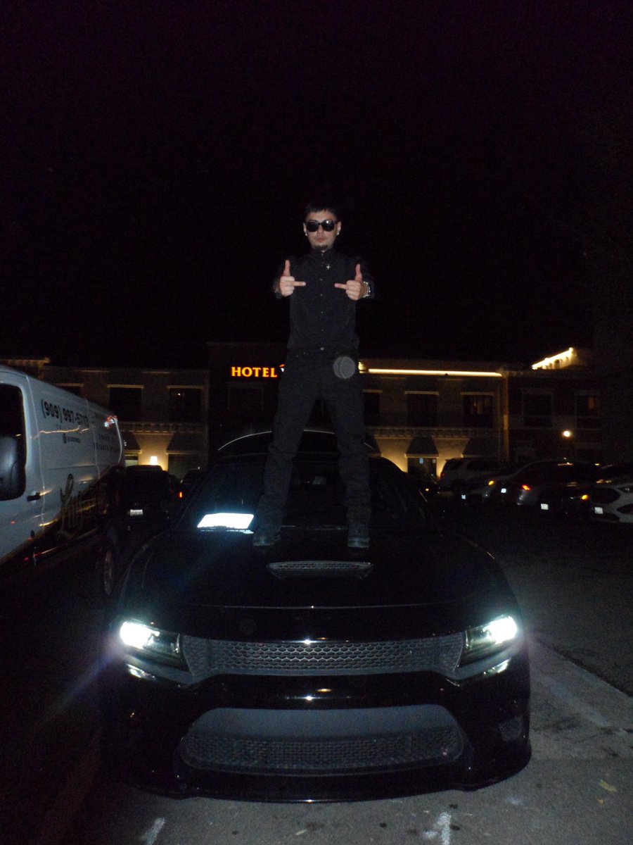 fwebu_'s tweet photo. On the hood cuz I own it🥶 https://t.co/aLfmC6wH0E