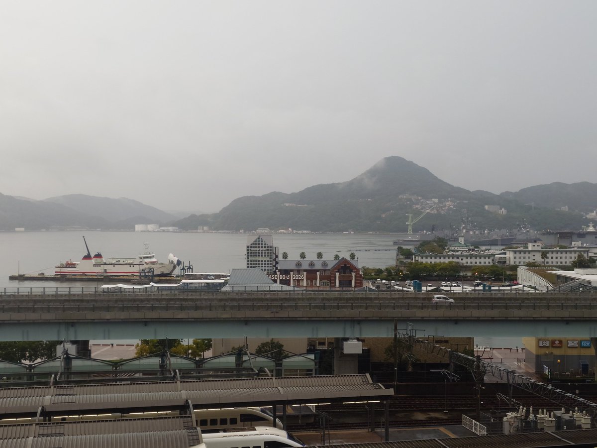 Alstar_tw's tweet photo. 微妙な天気の佐世保離脱

お会いした方々お世話になりました。
ありがとうございました。

次は春があるといいなあ https://t.co/U3rdb8FHq2