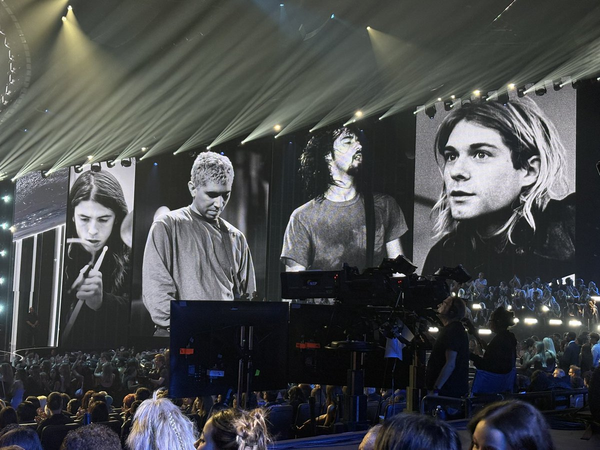 nirvana_boddah's tweet photo. O Nirvana continua a ressoar tão profundamente porque as pessoas ainda anseiam por autenticidade

Krist Novoselic https://t.co/mLHjkoqdkX