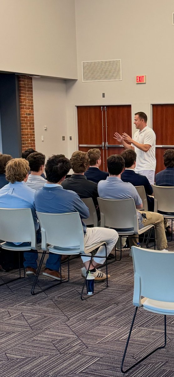 FurmanMBB's tweet photo. Coach Richey enjoyed being able to chat with the members of Pi Kappa Phi tonight! We look forward to seeing them and you at games this season!!

Home Opener is October 18th!

#AllDIN // #BetterTogether // #BuildHere https://t.co/aqbJFra3UN