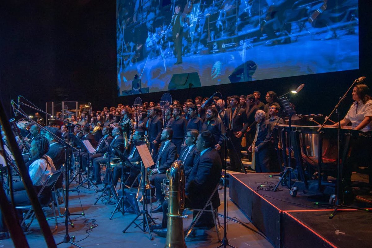 CCUBUAP's tweet photo. ✨ Así vivimos Recordando al Divo de Juárez 💜🎶
Una tarde en la que cantamos, recordamos y celebramos juntos la música de Juan Gabriel. 🎤 🫶
📸 Revivamos algunos momentos de este homenaje.
#CCUBUAP #RecordandoAlDivo #JuanGabriel #OSBUAP #SomosGrandesPorqueSomosHistoria https://t.co/FFWLZVCH43