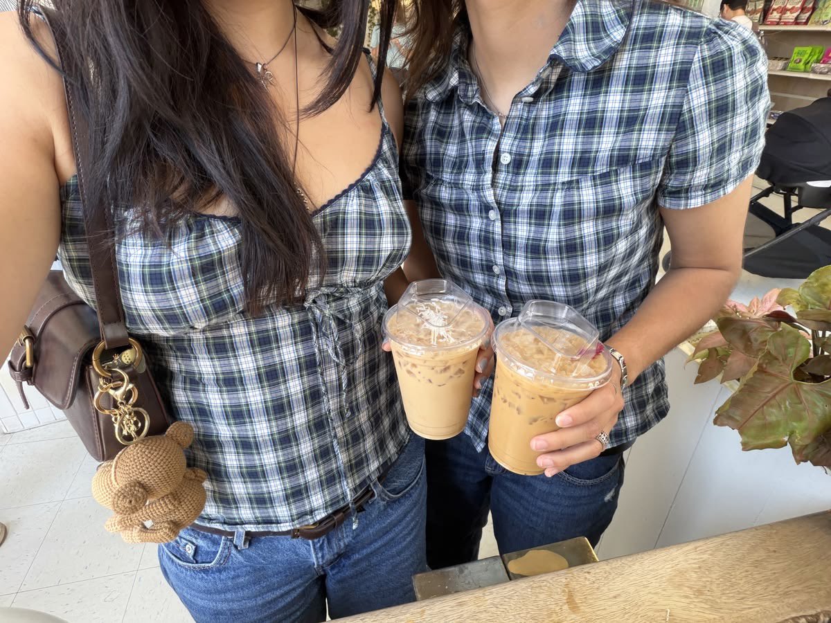 whimsyfem's tweet photo. i wanna take pictures like this with someone https://t.co/8pTQpRnFoQ
