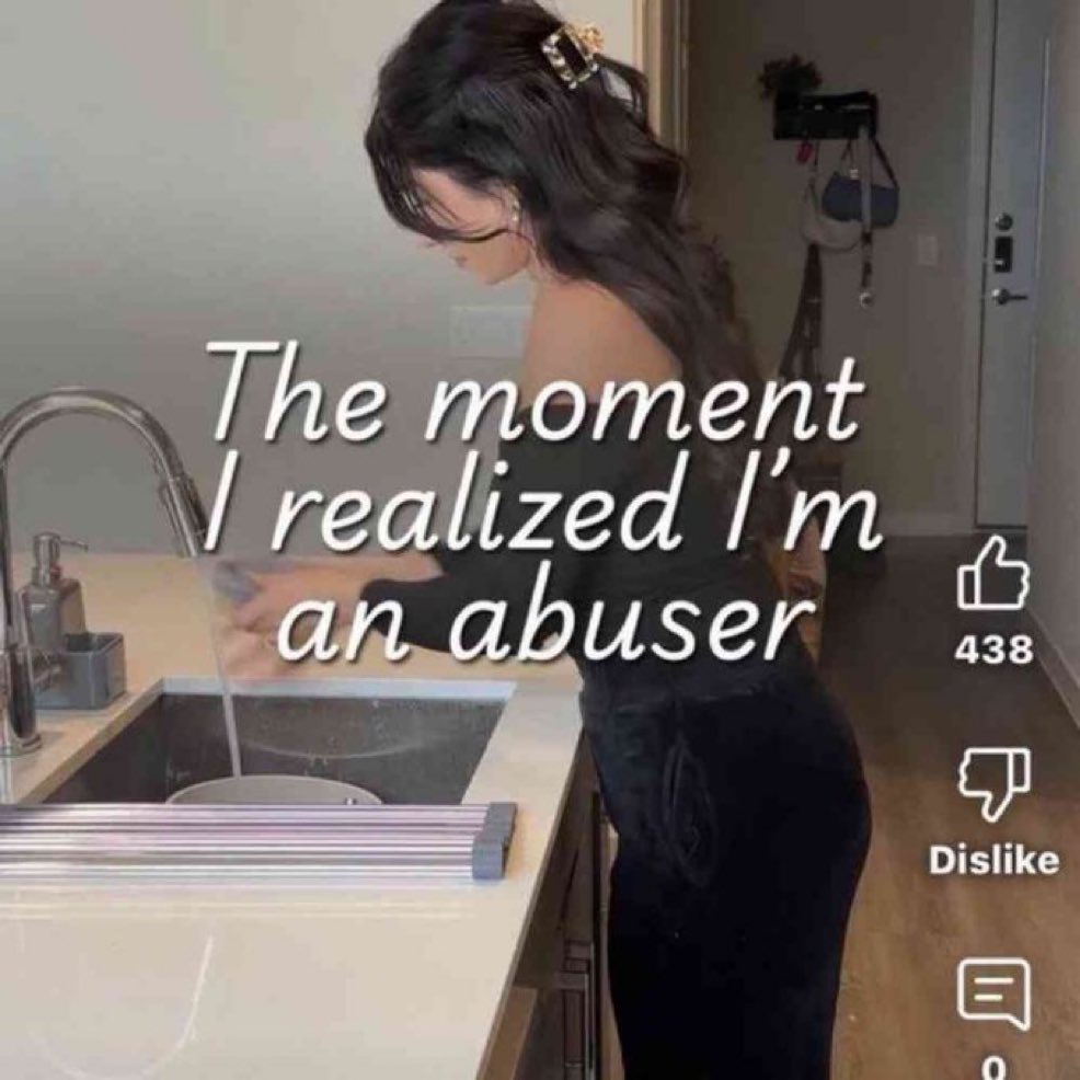 Chudaimondx's tweet photo. Reading my own tweets realizing I’m a POS and prob need jail time https://t.co/oVSSapaF4p