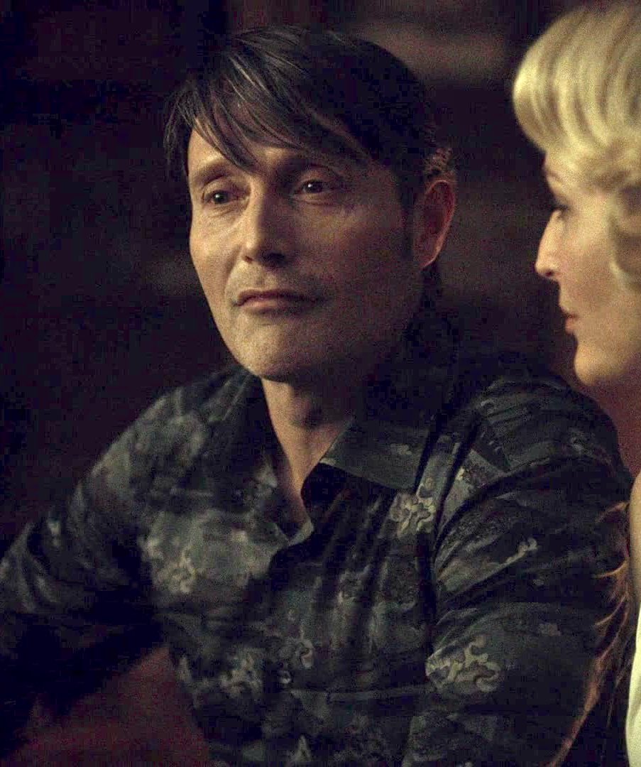 fabledfool's tweet photo. I love when he leaves his bangs loose. https://t.co/3OHBHyaGO1