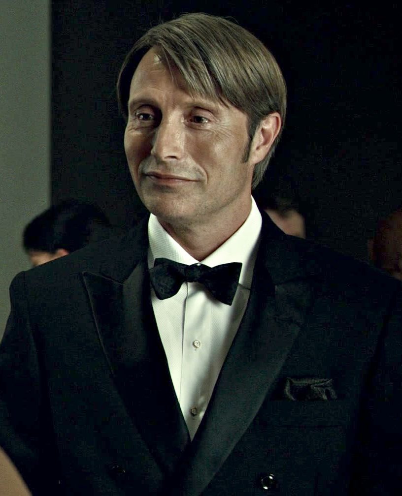 fabledfool's tweet photo. I love when he leaves his bangs loose. https://t.co/3OHBHyaGO1