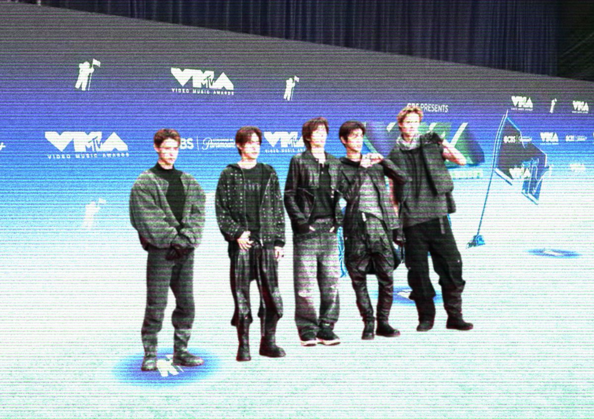 hyeonieverse's tweet photo. cortis vmas red carpet lost media https://t.co/kj5HBdySnW