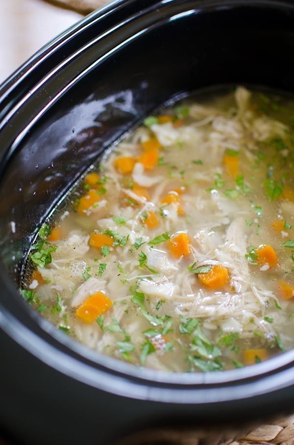 Living_Lou's tweet photo. #Slowcooker chicken noodle soup is perfect on these chilly days!
TERRIFIC recipe that uses chicken, noodles, garlic, carrots + celery!
RECIPE: https://t.co/hPWw7qZ4OM
#soup #chicken https://t.co/ezwBT18zFU