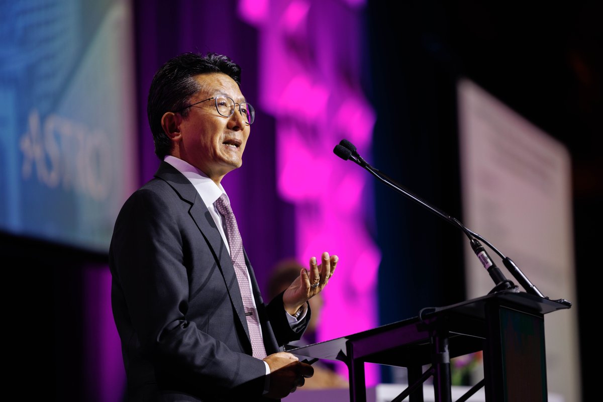 ASTRO_org's tweet photo. The highly anticipated #ASTRO26 Clinical Trials Session showcased important new evidence and emerging advances across radiation medicine, highlighting findings with meaningful implications for clinical practice.

Start planning your schedule for Day 3: https://t.co/dgnQauF9sf https://t.co/efeLdreU6H