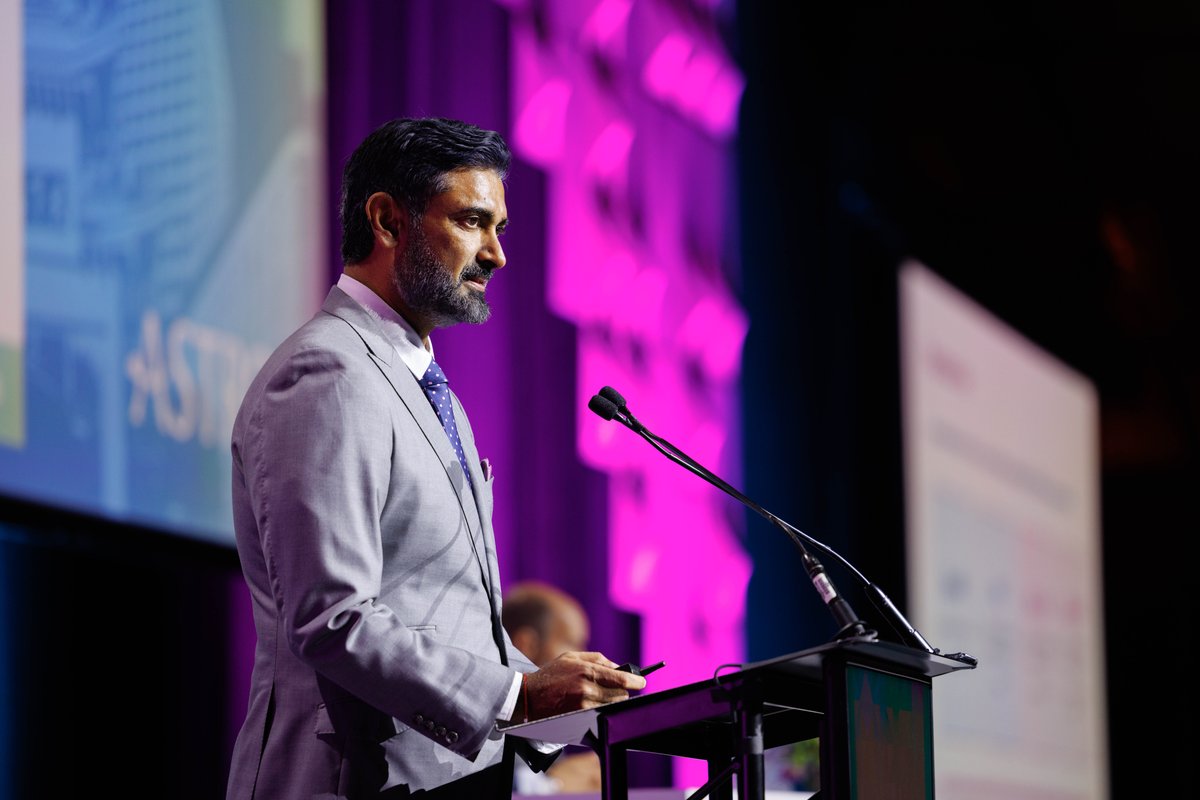 ASTRO_org's tweet photo. The highly anticipated #ASTRO26 Clinical Trials Session showcased important new evidence and emerging advances across radiation medicine, highlighting findings with meaningful implications for clinical practice.

Start planning your schedule for Day 3: https://t.co/dgnQauF9sf https://t.co/efeLdreU6H