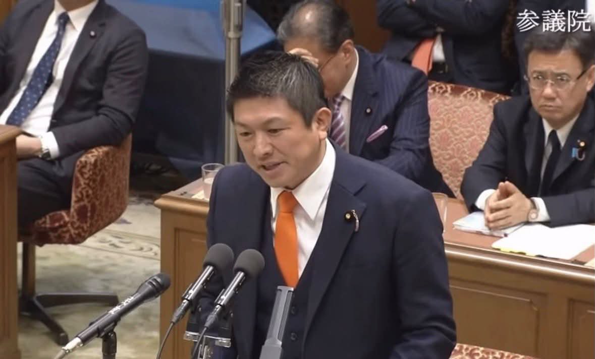 mayuhappy831's tweet photo. 参政党 神谷代表
「外国人への生活保護の支給を
見直していただけないか。当分の間で
始めたものが70年続いているので
見直しが必要ではないか」

厚労省
「見直しません。必要です」

は？ありえない。
もう厚労省は解体で良くね？ https://t.co/BUuESOAMt7