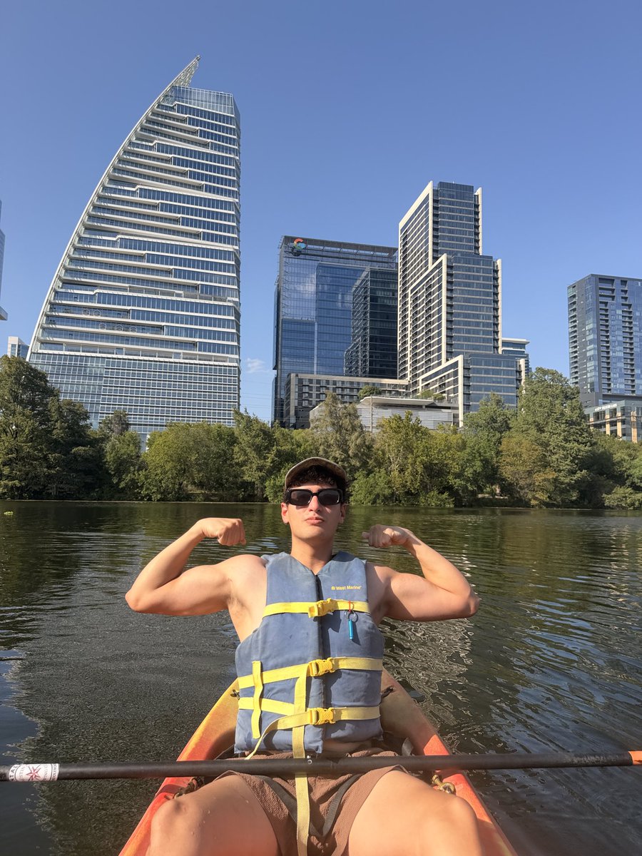 ericrequ3 tweet picture