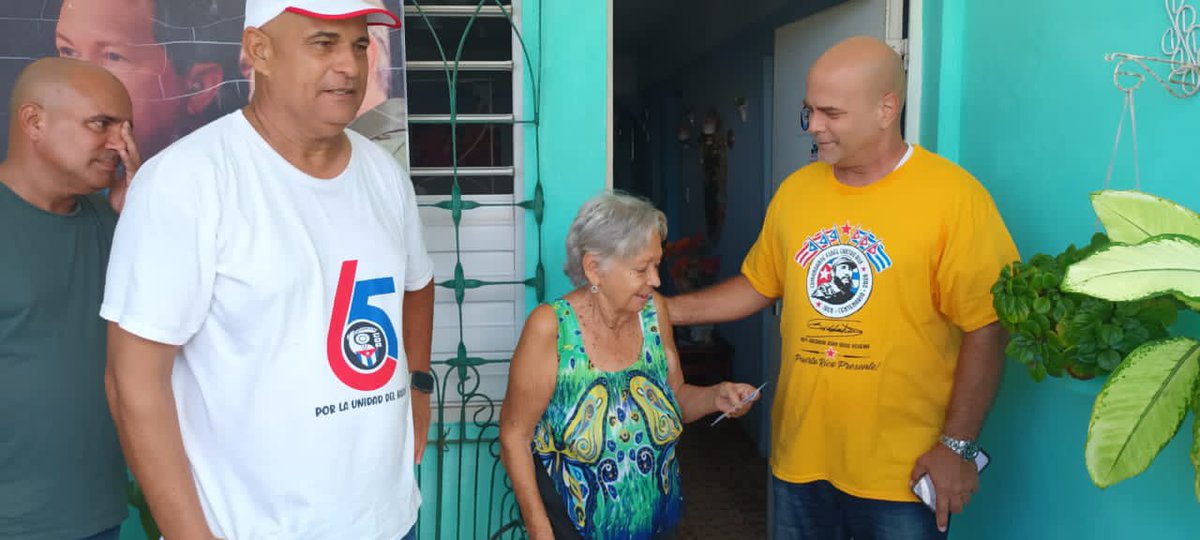 GHNordelo5's tweet photo. Estamos recorriendo CDRs en Matanzas, provincia Vanguardia Nacional, y visitando a fundadores de nuestra organización. #Cuba #CDRCuba #66AñosCDR https://t.co/ywWu1UONR6