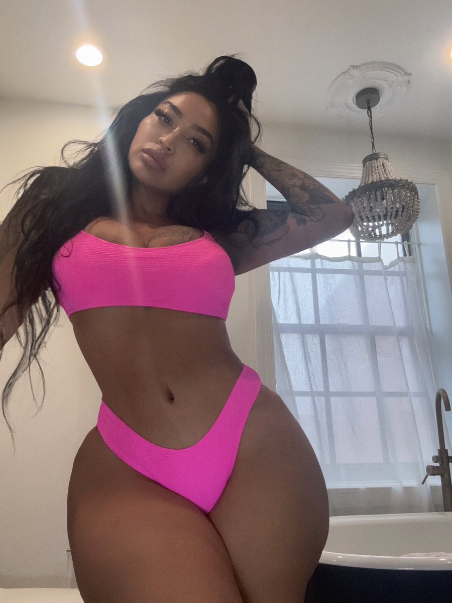 nikkixsotelo's tweet photo. https://t.co/lw7os8iRSb https://t.co/8qioTpQYf3