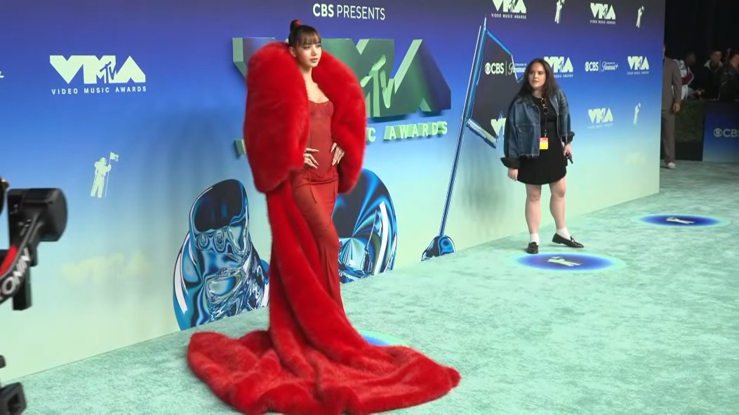 PortalLalisa's tweet photo. LISAAAAAAAAAAAAAAAAAAAAA

SAWADIKA LISA ON VMAs
#LISAisBACK_VMAS
#VMAs #LISA @wearelloud https://t.co/3WzrRfj7Re