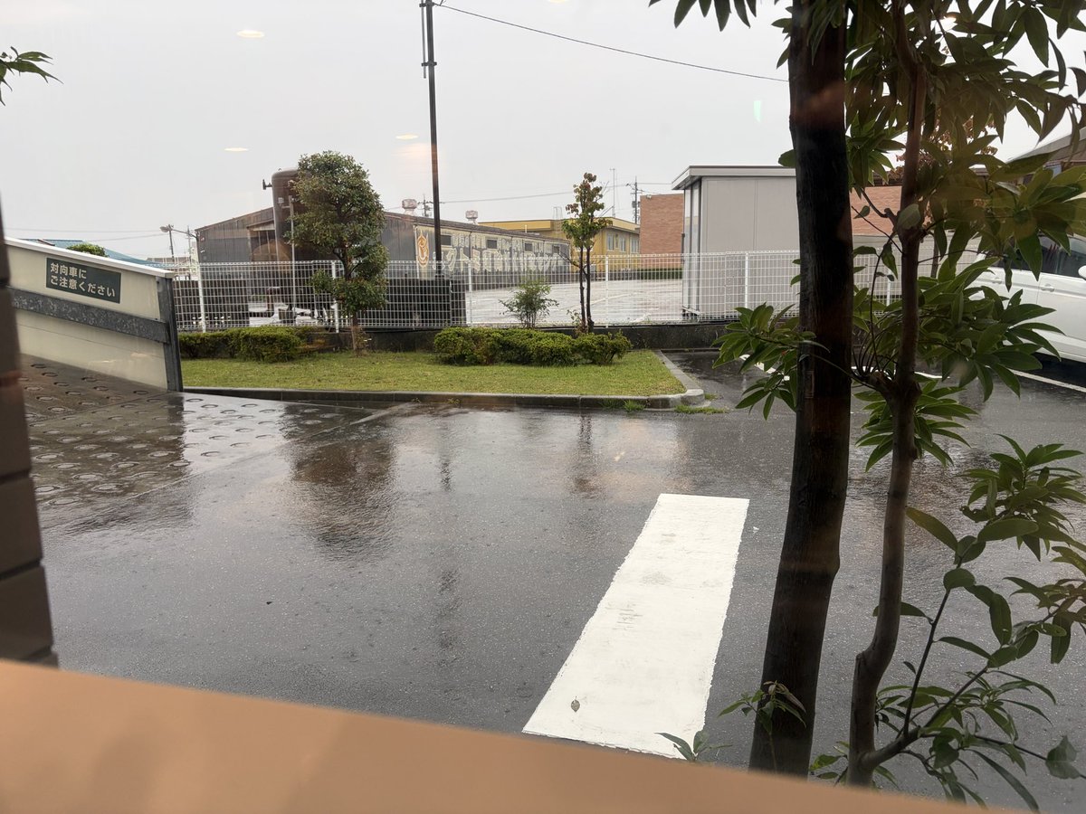 naoki780's tweet photo. おはようございます
最終日☔️
残り350km気をつけて頑張ります🫡

#Z125PRO
#原二旅 https://t.co/LkwfvSpWd4