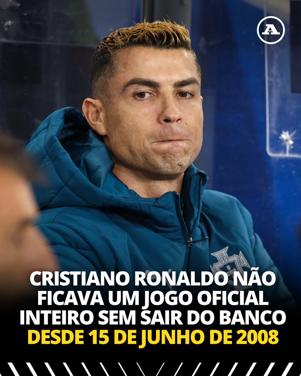 abolapt's tweet photo. Cristiano Ronaldo começou no banco no Noruega - Portugal e daí não saiu até ao final do jogo. 🇵🇹

Falando em jogos oficiais, é preciso recuar a 15 de junho de 2008 para vermos a última vez que Ronaldo ficou um jogo inteiro sem sair do Banco! Foi no Euro, contra a Suíça. https://t.co/l868MBzNTO