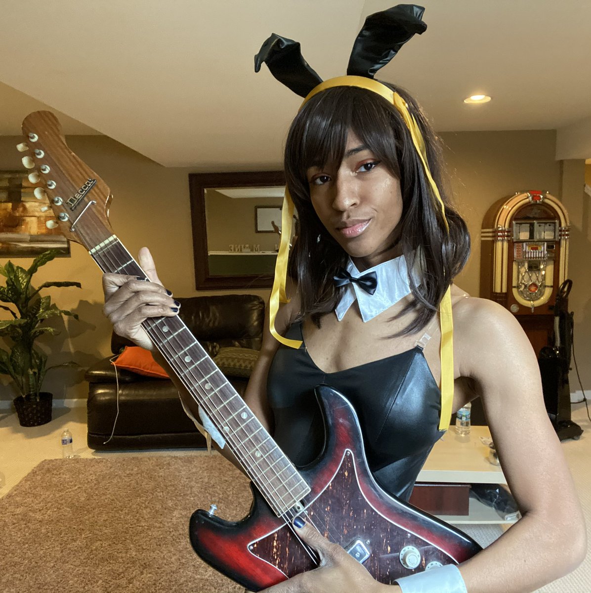 peroxideprinx's tweet photo. did u guys know i did this version of her too.... https://t.co/upcQXBiRjD