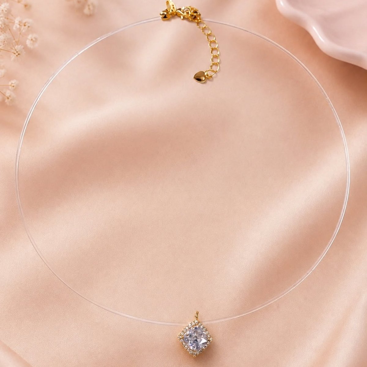 GriceldaRahqe's tweet photo. Delicacy that speaks for itself! A touch of sparkle and elegance to make any outfit even more special. R$ 78. 00

Perfect for anyone who loves delicate, sophisticated pieces that are easy to style. Message me directly to get yours! https://t.co/o6Oz2cB7pA