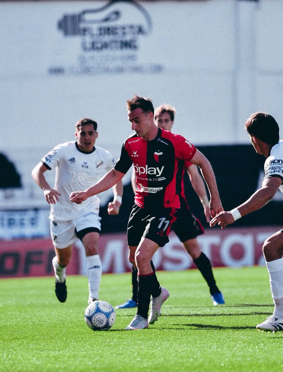 RadioMateGol's tweet photo. 🔴⚫️ #COLÓN SIGUE DEJANDO PUNTOS EN EL CAMINO

El Sabalero igualó 0-0 ante All Boys por la fecha 31 de la Primera Nacional. Otra floja actuación como visitante para un Colón que no logra encontrar regularidad. El próximo partido será ante Estudiantes de Caseros.

#PrimeraNacional https://t.co/O81V1wy3R8
